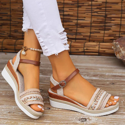 Talmera | Summer sandals with wedge sole and straps
