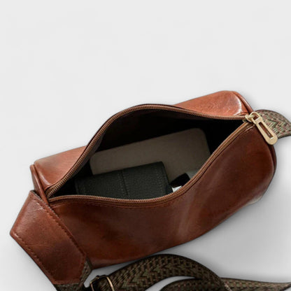 Lina | Women's shoulder bag with wide strap and zipper