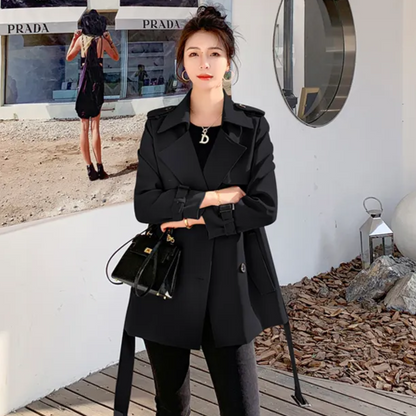 Yael | lässiger Damen-Trenchcoat mit Reverskragen und Knöpfen