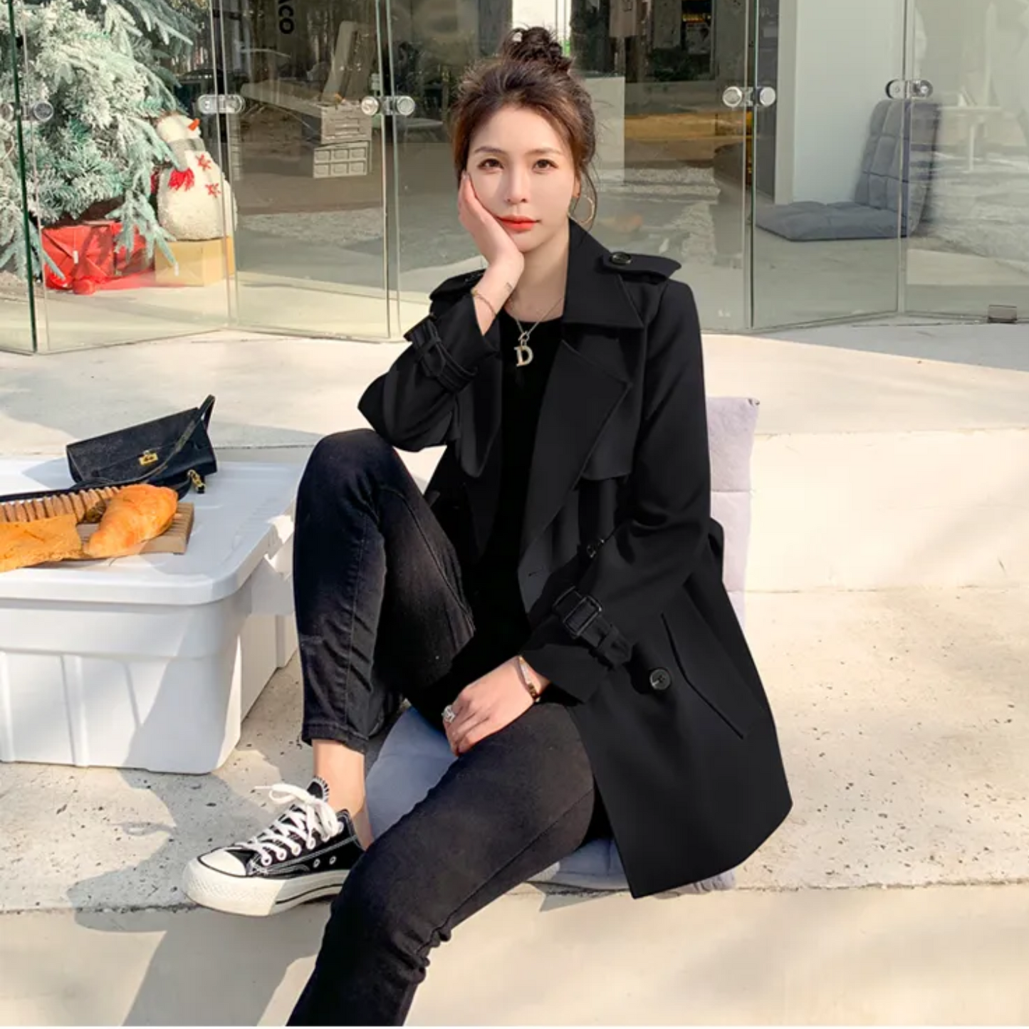 Yael | lässiger Damen-Trenchcoat mit Reverskragen und Knöpfen