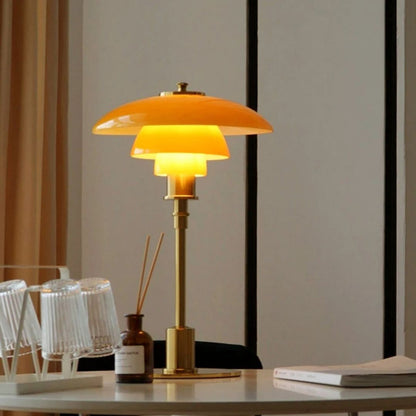 Falken | Lampada da tavolo LED nordica con paralume a più strati