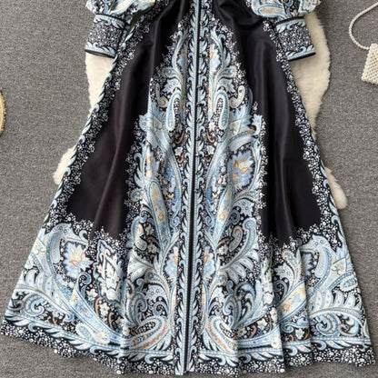 Mia | Damen A-Linienkleid mit Paisleymuster und breitem Gürtel