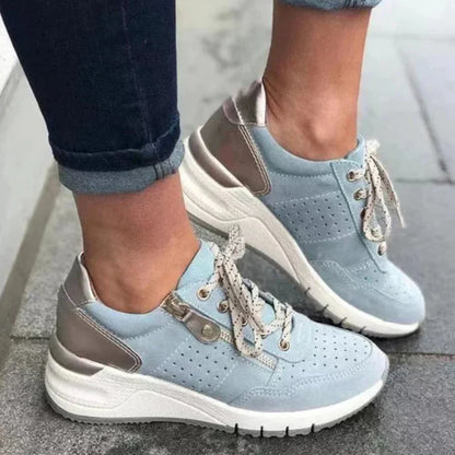 Daria | Damen Sneaker mit Schnürung und Perforation und Sohle