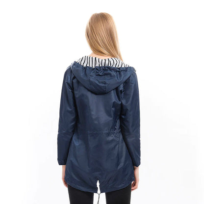 Lorena | Damen Jacke mit Kapuze und Tunnelzug