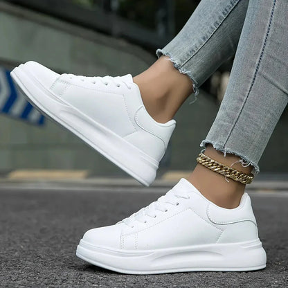 Dariah | Damen Sneaker mit Schnürung und dicker Sohle und Form