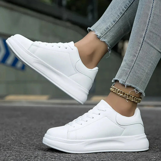 Dariah | Damen Sneaker mit Schnürung und dicker Sohle und Form