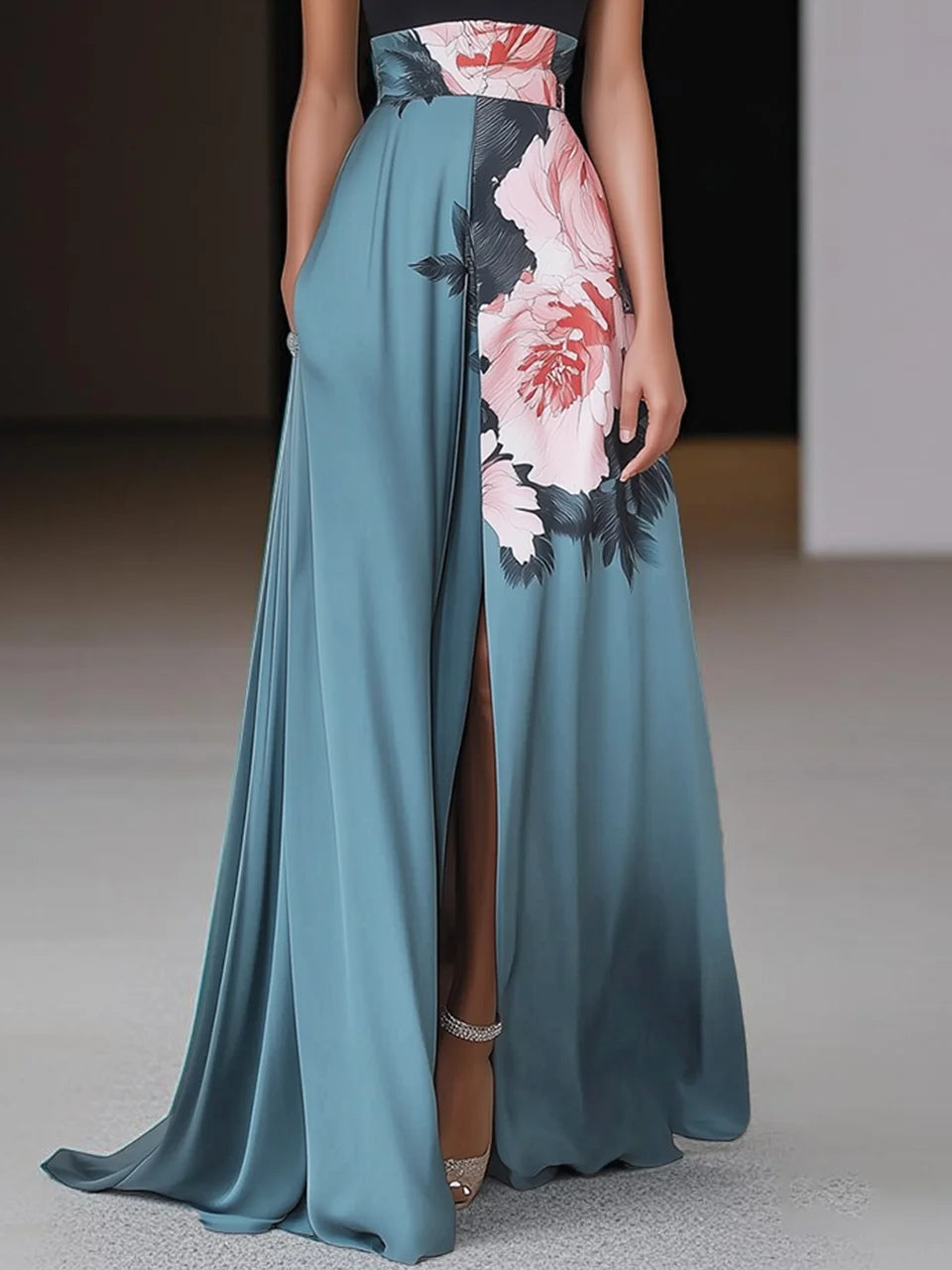 Lareva | Damen Maxikleid mit Halter Ausschnitt und A Linien Schnitt