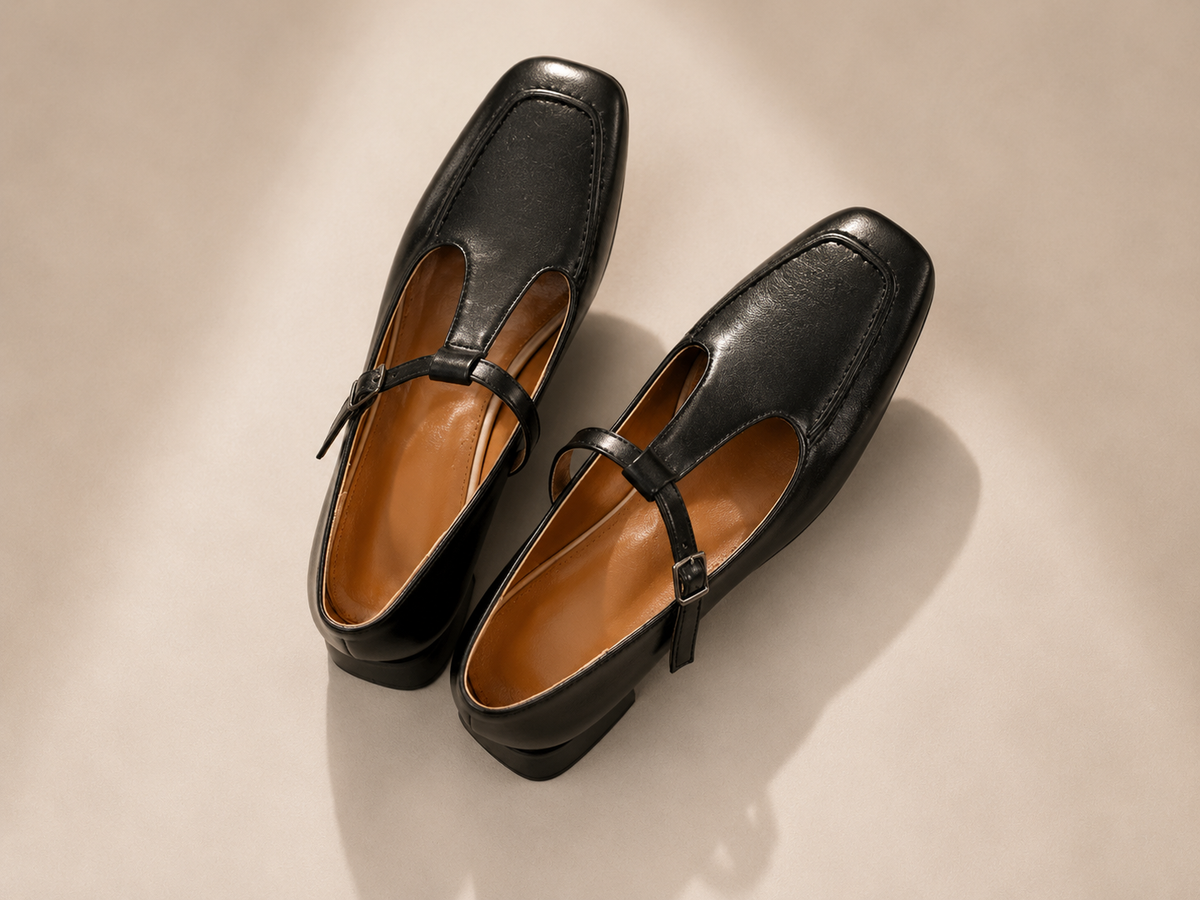 Claudia| Women's Orthopedic Mary Jane with Strap and Flat Heel