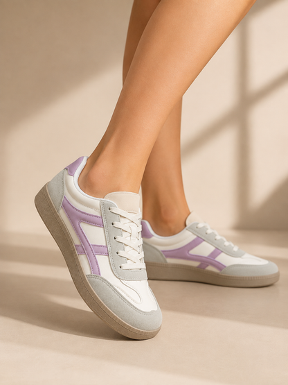 Ingrid | Orthopädische Sneaker mit Schnürung und Kontraststreifen