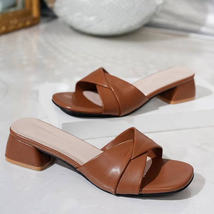 Patricia | Sandals with Cross Straps and Block Heel