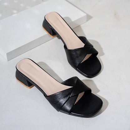 Patricia | Sandals with Cross Straps and Block Heel