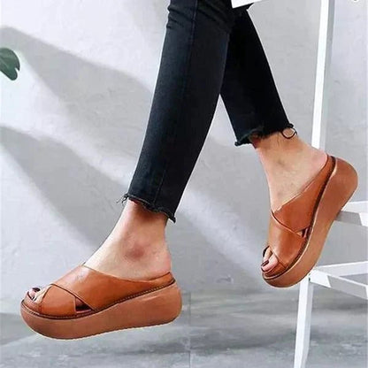 Chiara | Women's Sandals with Cross Straps and Comfort Sole