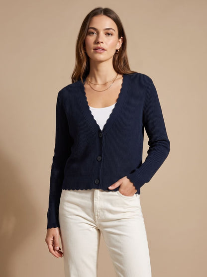 Corina | Damen Strick-Cardigan mit V-Ausschnitt und Wellenkante