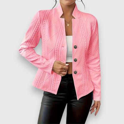 Margaux | Damen Strickjacke mit Stehkragen und Kabelstrickmuster