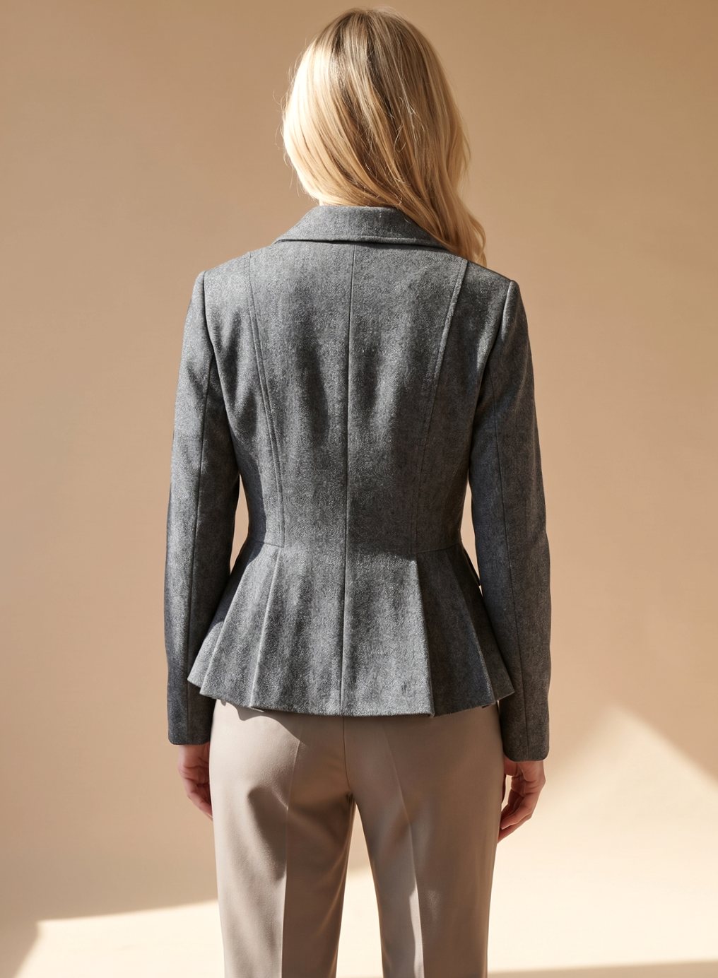 Stefanie | Damen taillierter Peplum-Blazer doppelreihig