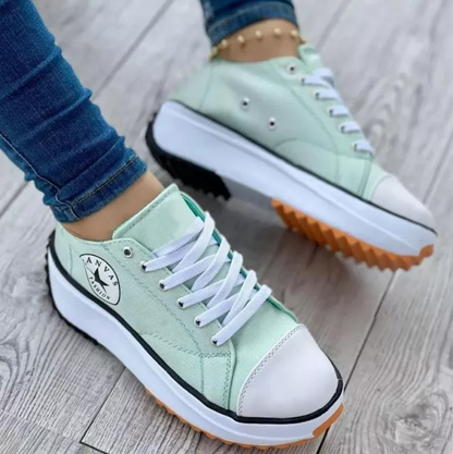 Stefanie | Orthopädische Sneaker mit Schnürung und dicker Sohle