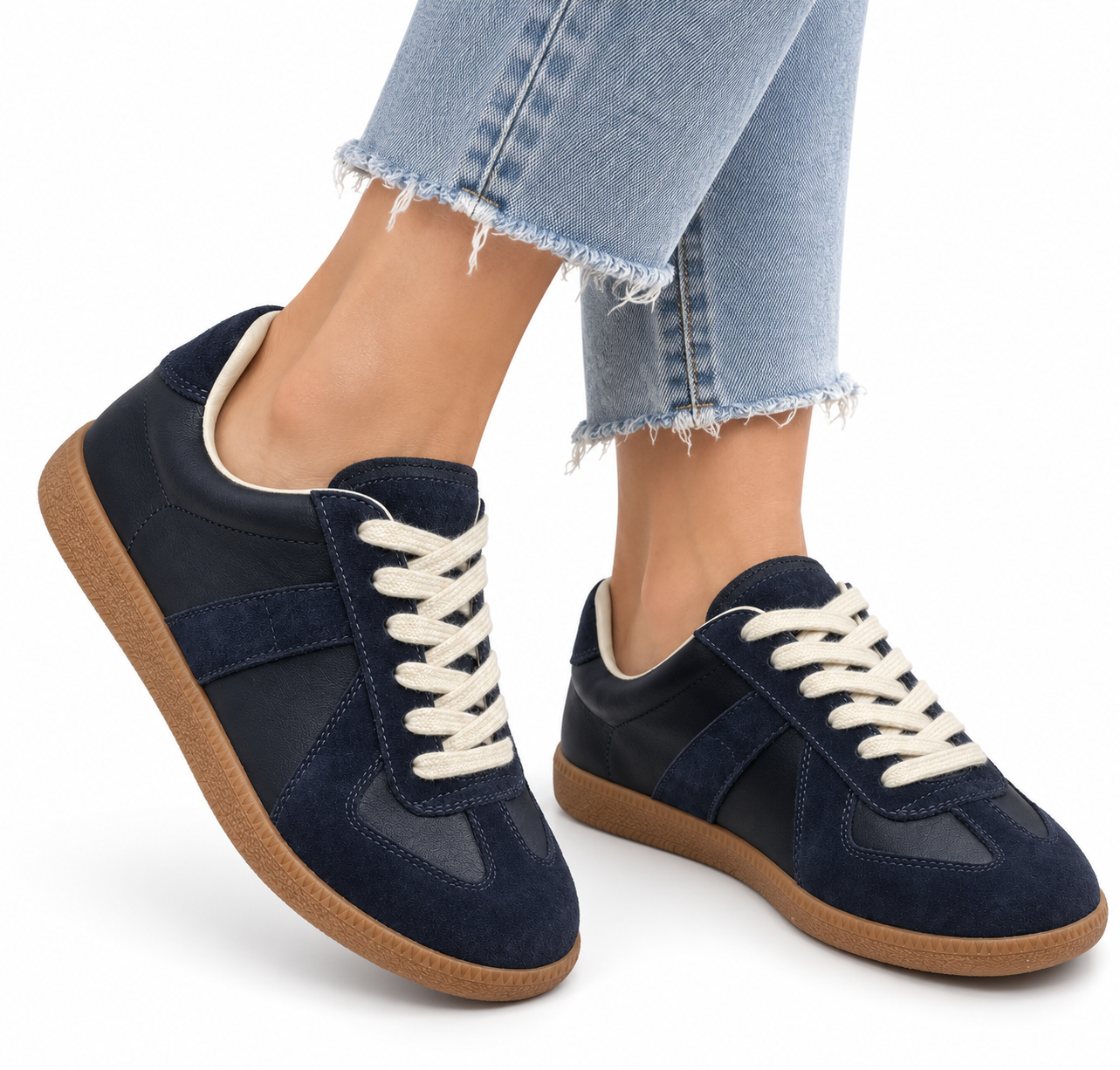 Gertrud | Damen Vintage Sneaker mit Schnürung und flacher Sohle