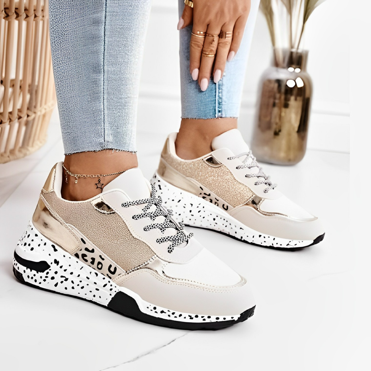 Anna | Orthopädische Sneaker mit Schnürung und dicker Sohle
