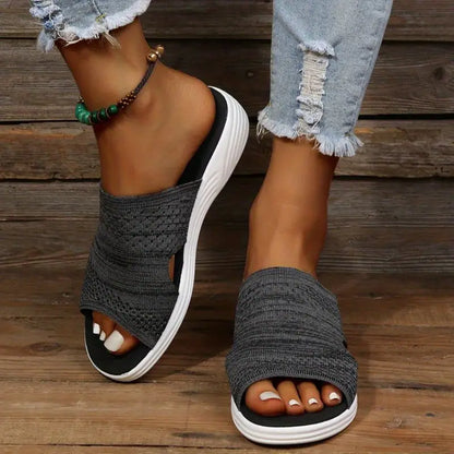 Nadine | Women's orthopedic slides with slip-on and open design