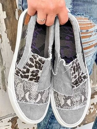 Darina | Damen Slip-On Sneaker mit Patch Muster und dicker Sohle