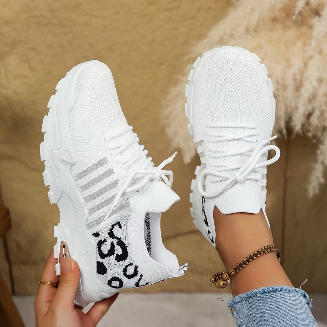 Maika | orthopädische Sneaker mit Schnürung und dicker Sohle