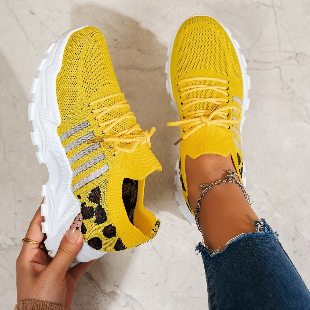 Maika | orthopädische Sneaker mit Schnürung und dicker Sohle