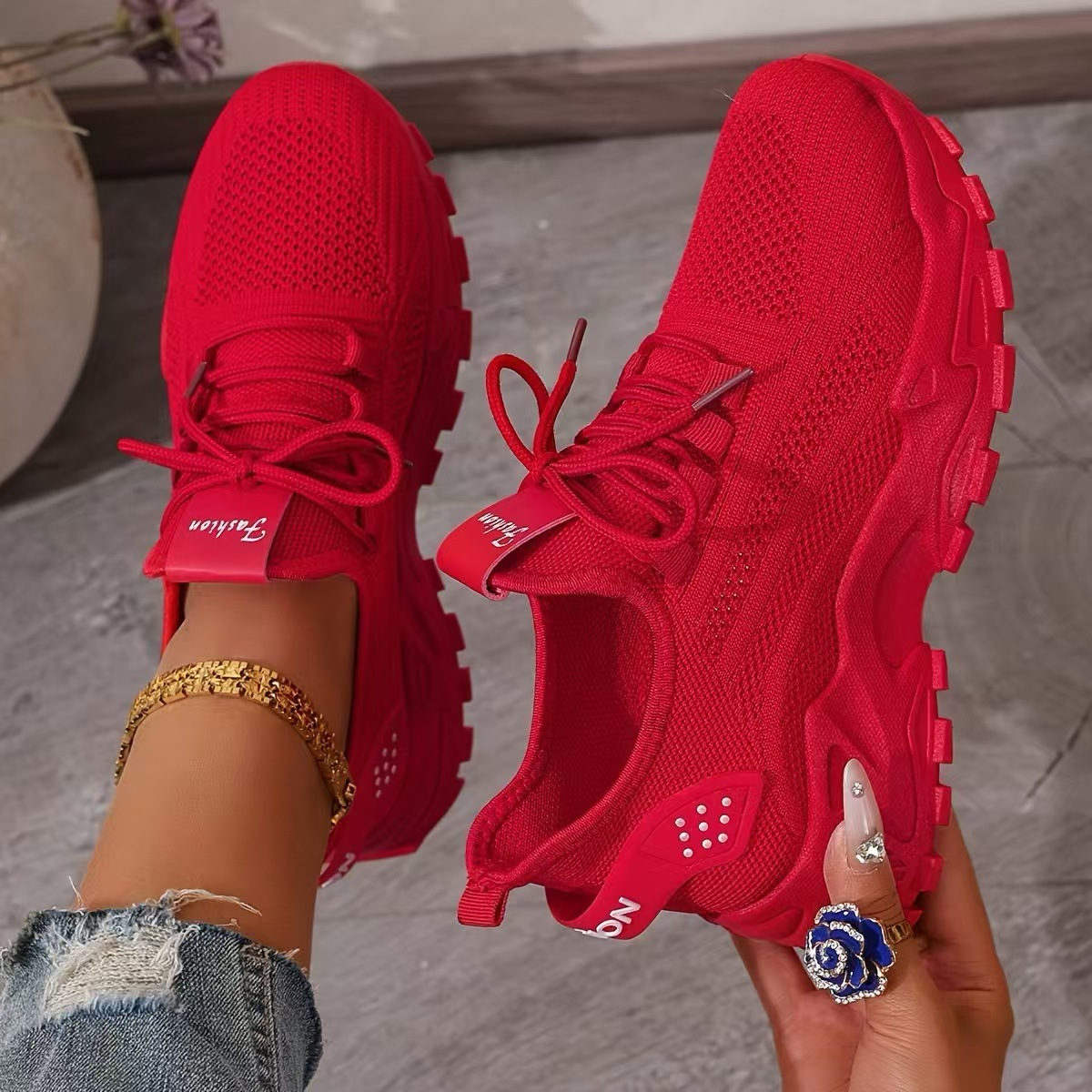 Maika | orthopädische Sneaker mit Schnürung und dicker Sohle