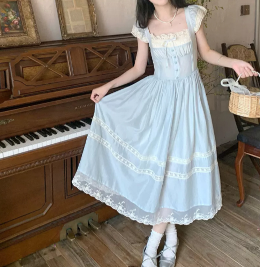 Ulmira | Elegantes Damen Midikleid mit Knopfleiste und Spitzenbesatz