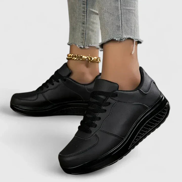 Kora | orthopädische Sneaker mit Schnürung und dicker Sohle
