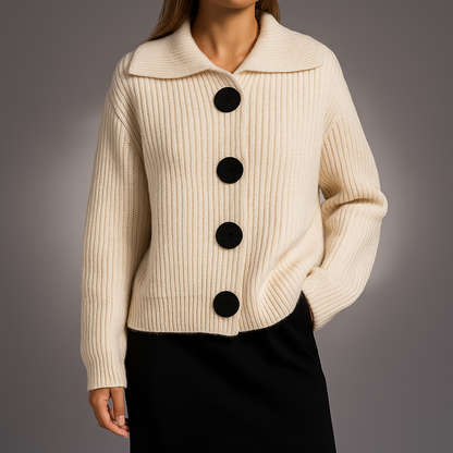 Christina | Damen Oversized-Strickjacke mit großen Knöpfen