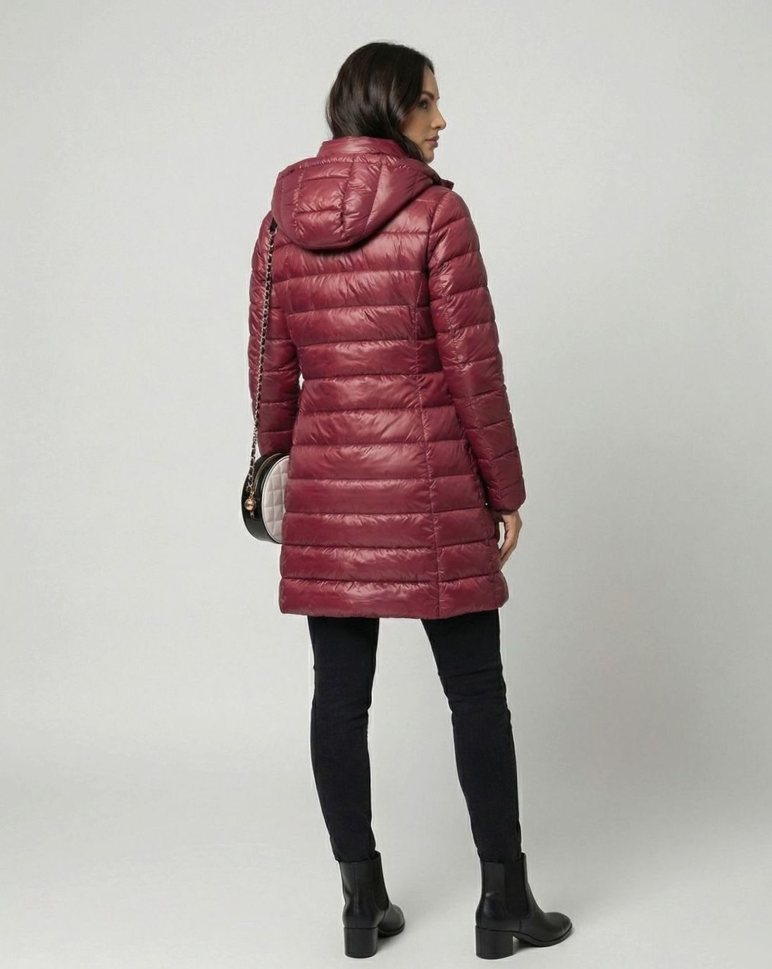 Sophia | Damen ultraleichte Daunenjacke mit Kapuze